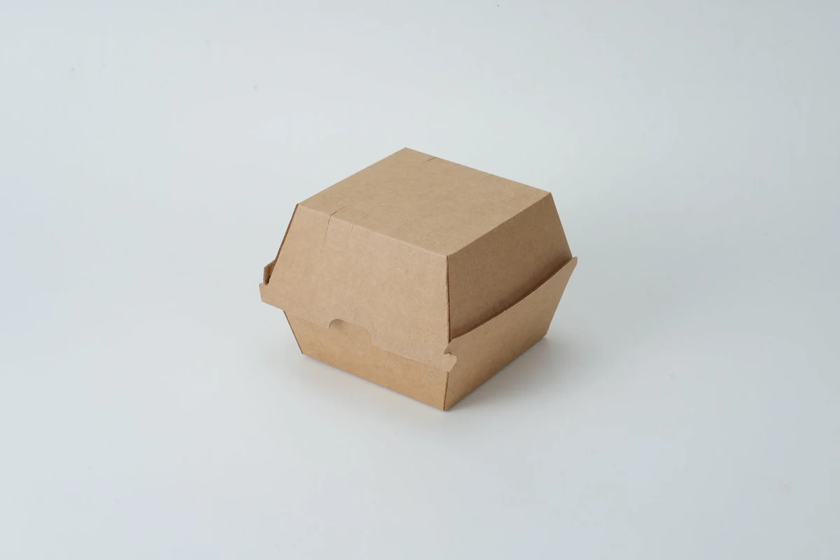 厚手クラフトバーガーボックス Sサイズの蓋を閉じた状態